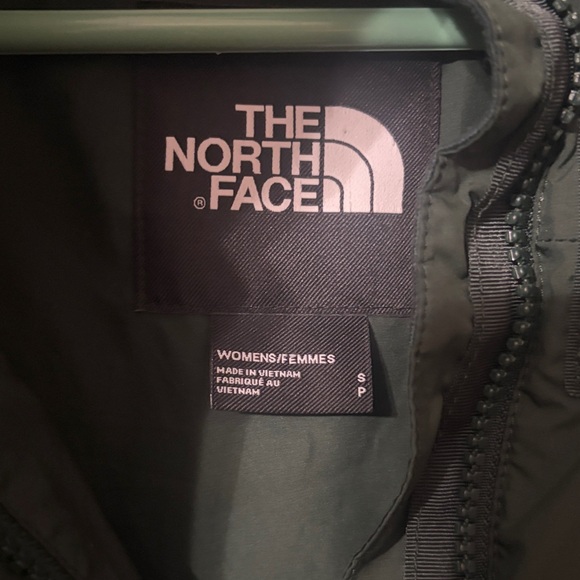 The North Face Forest Green Quilted Jacket - Picture 2 of 5